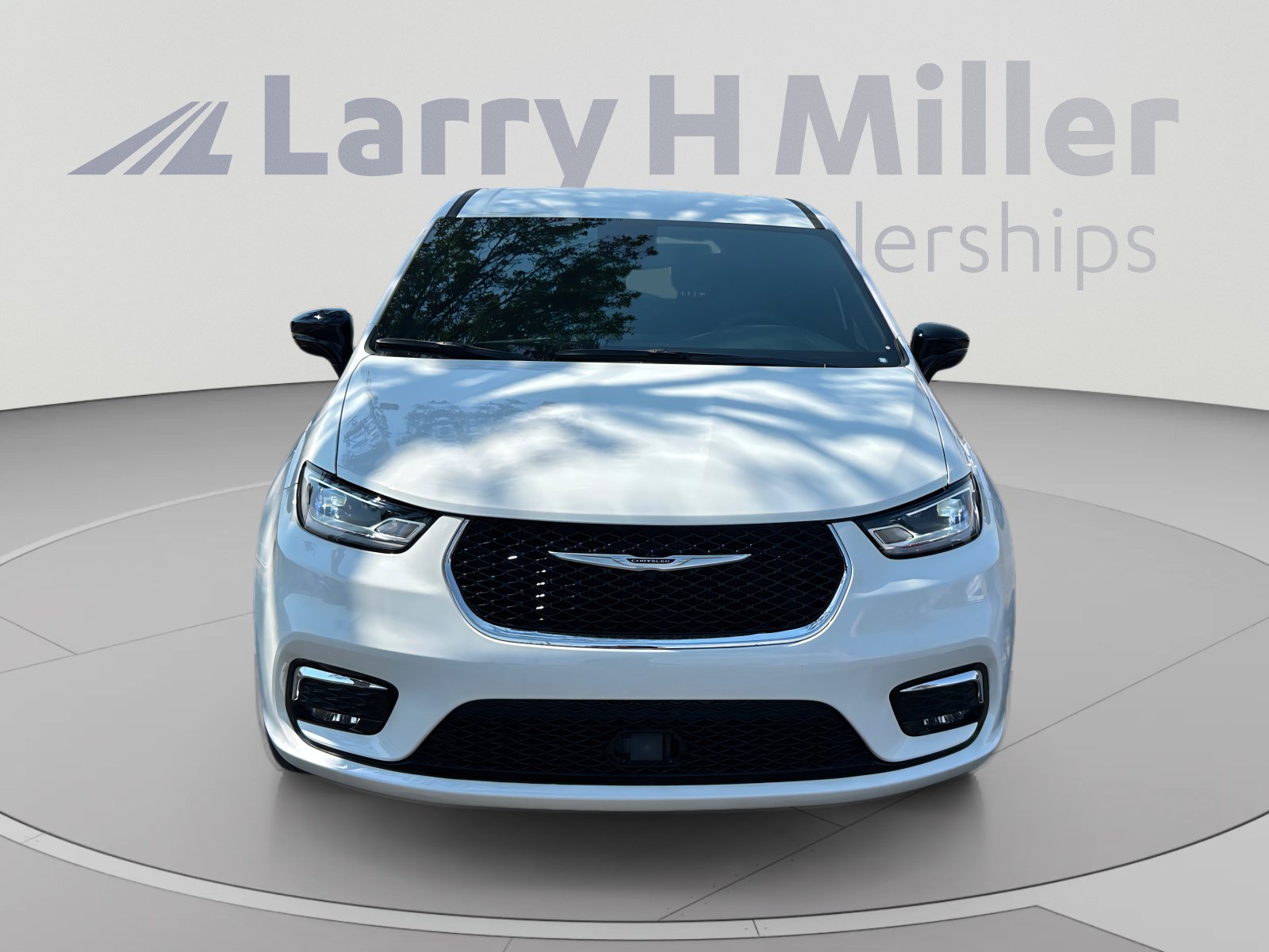 Used 2026 Chrysler Pacifica Select AWD/4WD image 8