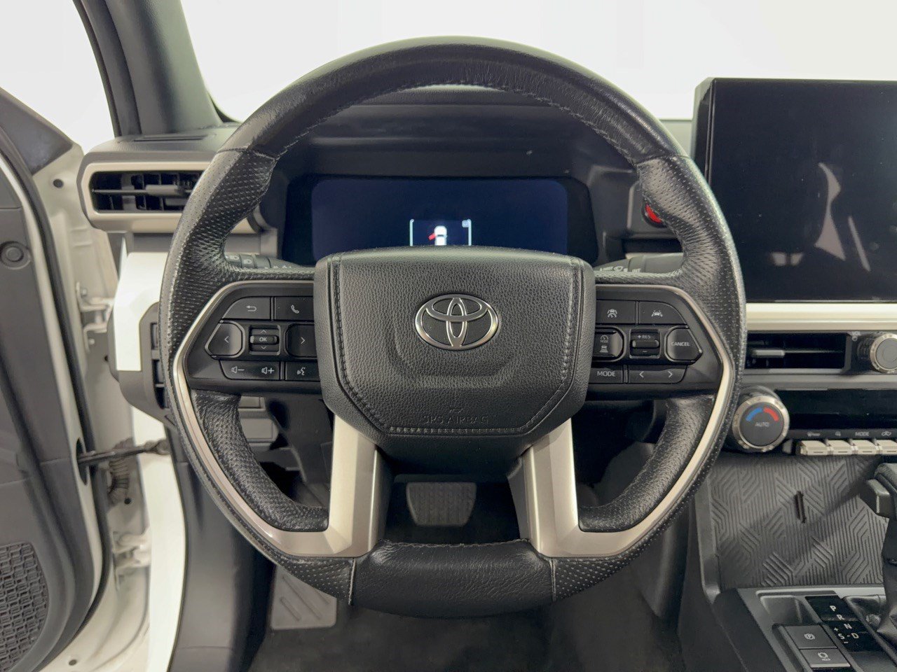 Used 2024 Toyota Tacoma TRD Off-Road AWD/4WD image 10