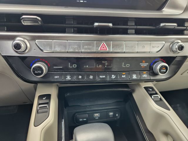 Used 2025 Kia Telluride S FWD image 17