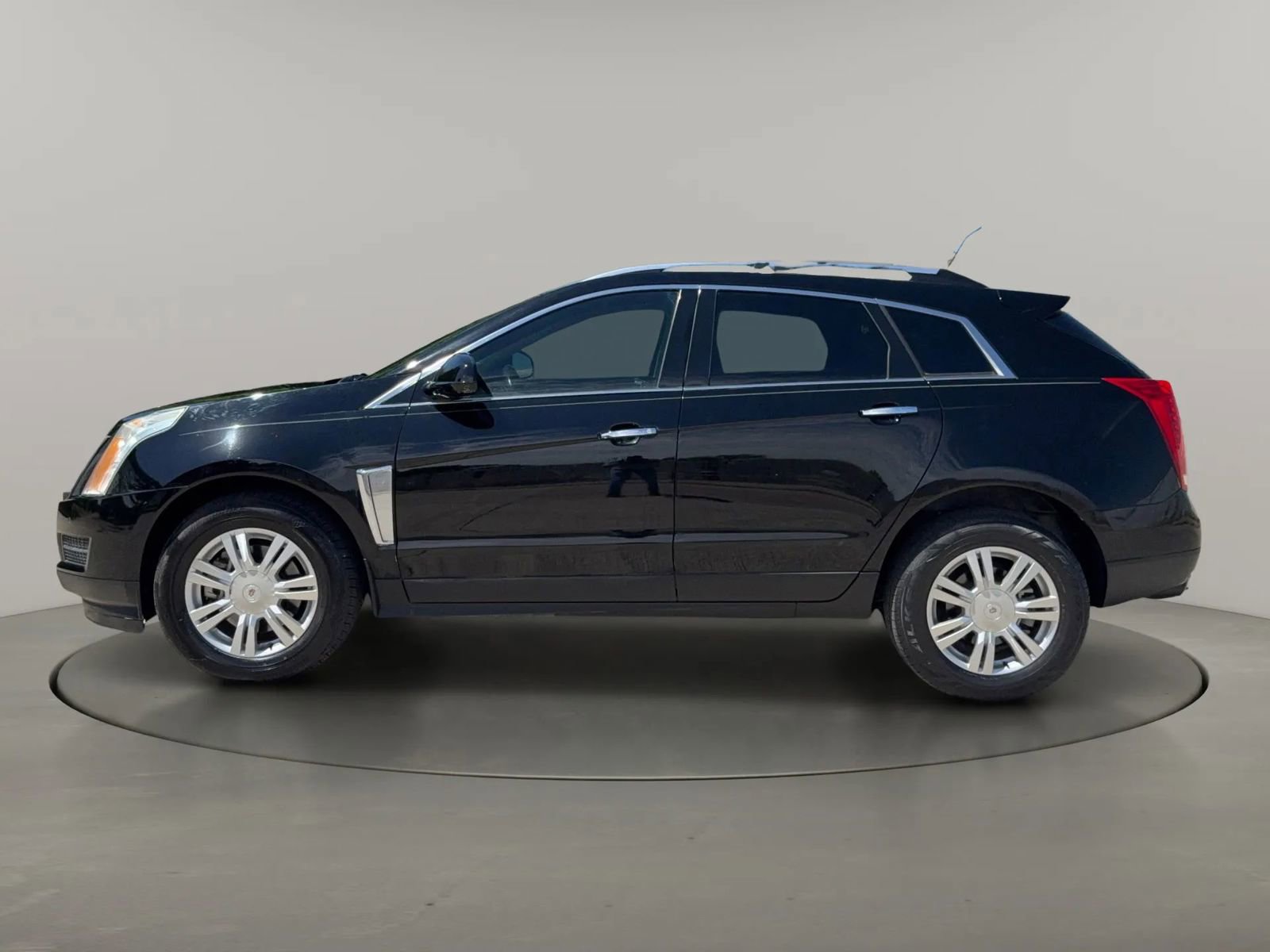 Used 2016 Cadillac SRX Luxury w/ Driver Awareness Package image 17