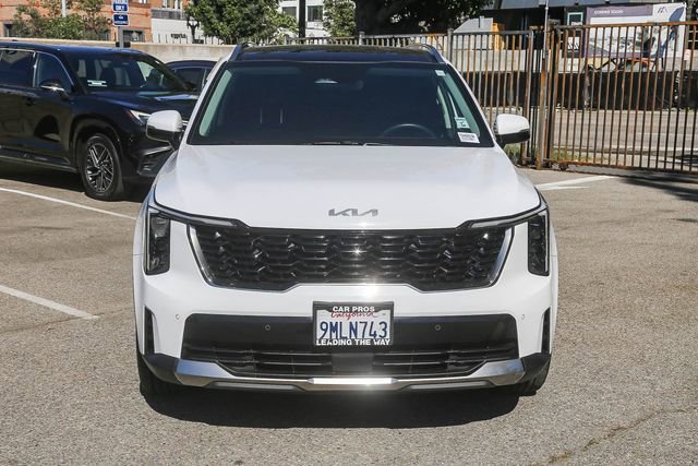 Used 2024 Kia Sorento S w/ Panoramic Sunroof Package image 3