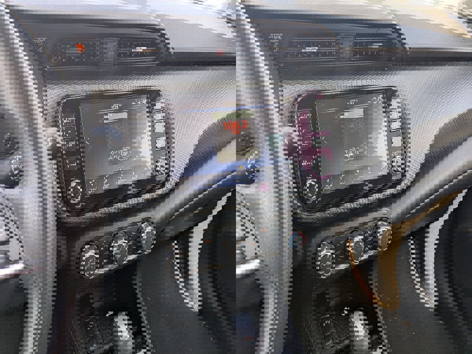 Used 2024 Nissan Kicks SV image 48