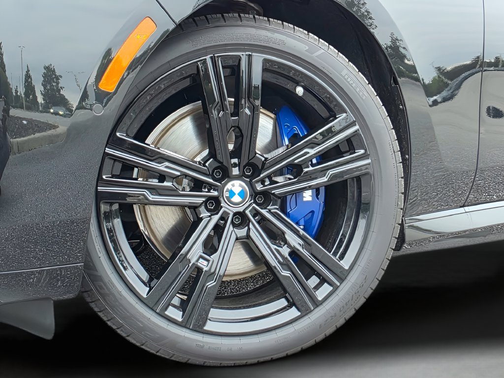 New 2027 BMW i7 xDrive60 w/ Executive Package AWD/4WD image 25