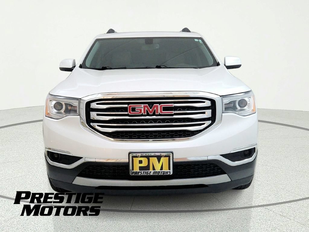 Used 2017 GMC Acadia SLT FWD image 2