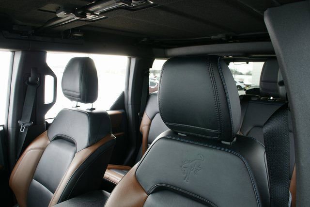 Used 2023 Ford Bronco Outer Banks image 19