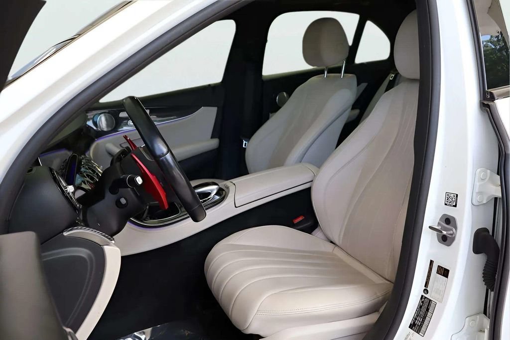 Used 2020 Mercedes-Benz E 450 4MATIC Sedan image 23