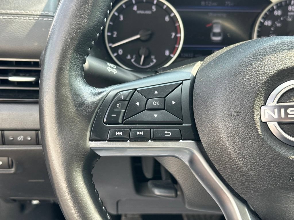 Used 2025 Nissan Sentra SV w/ All-Weather Package FWD image 12