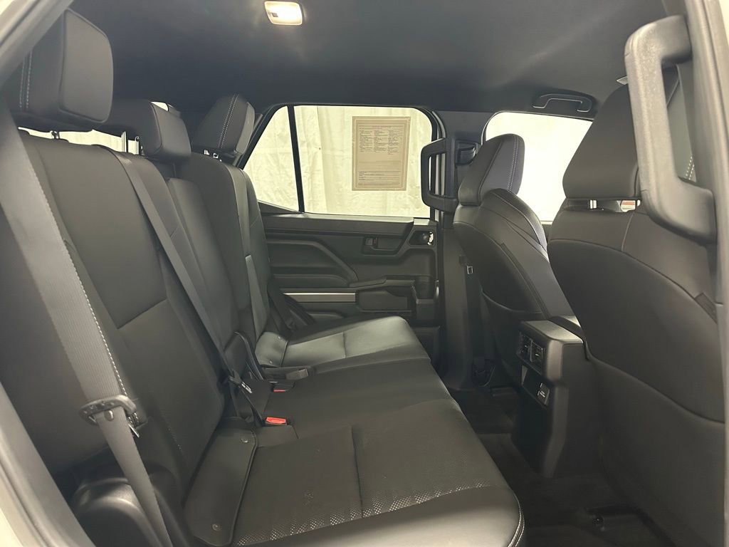 Used 2025 Toyota 4Runner TRD Off-Road Premium image 53