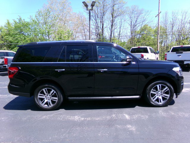 Used 2024 Ford Expedition Limited AWD/4WD image 10