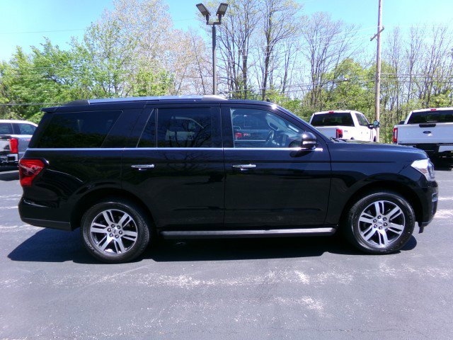 Used 2024 Ford Expedition Limited AWD/4WD image 10