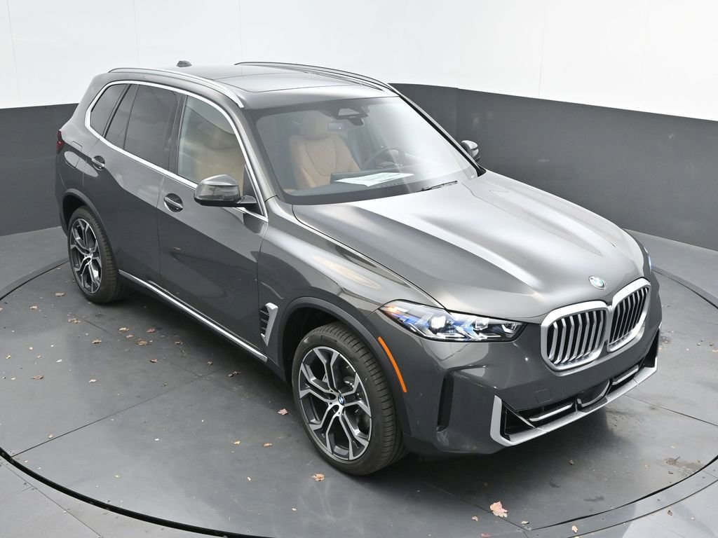 New 2026 BMW X5 sDrive40i w/ Parking Assistance Package RWD image 45