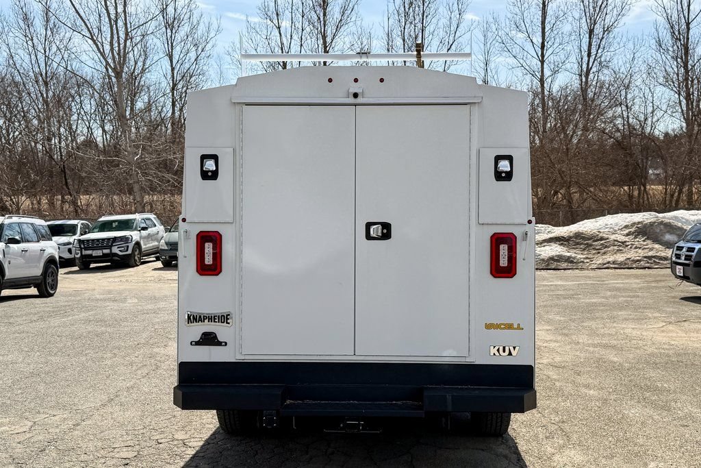 New 2025 Ford E-350 and Econoline 350 Super Duty w/ Power Equipment Group RWD image 4