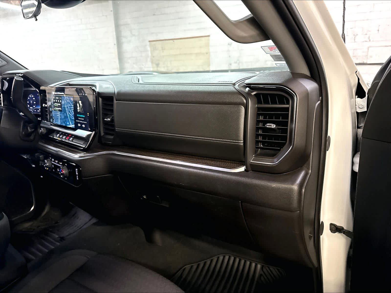 Used 2024 Chevrolet Silverado 2500 LT AWD/4WD image 18