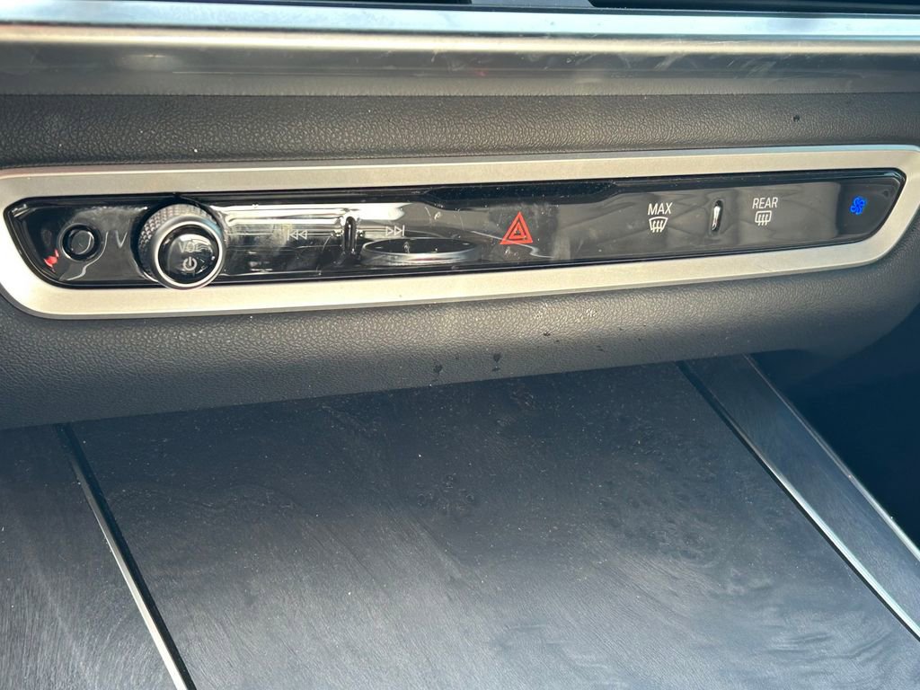 Used 2024 BMW X5 xDrive50e w/ Premium Package image 27