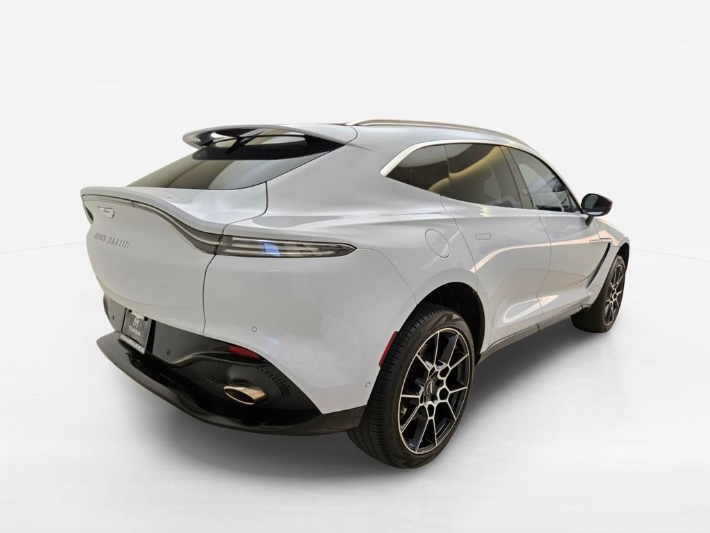 Used 2022 Aston Martin DBX AWD/4WD image 9