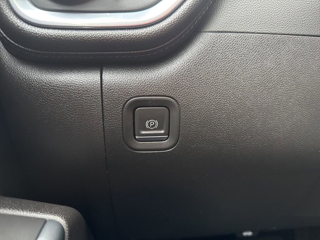 Used 2023 GMC Sierra 3500 Denali image 35