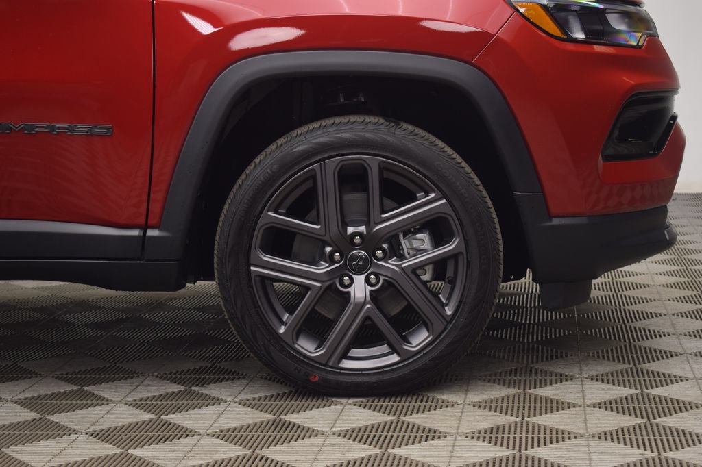 New 2026 Jeep Compass Limited w/ Sun, Sound & Navigation Group AWD/4WD image 6