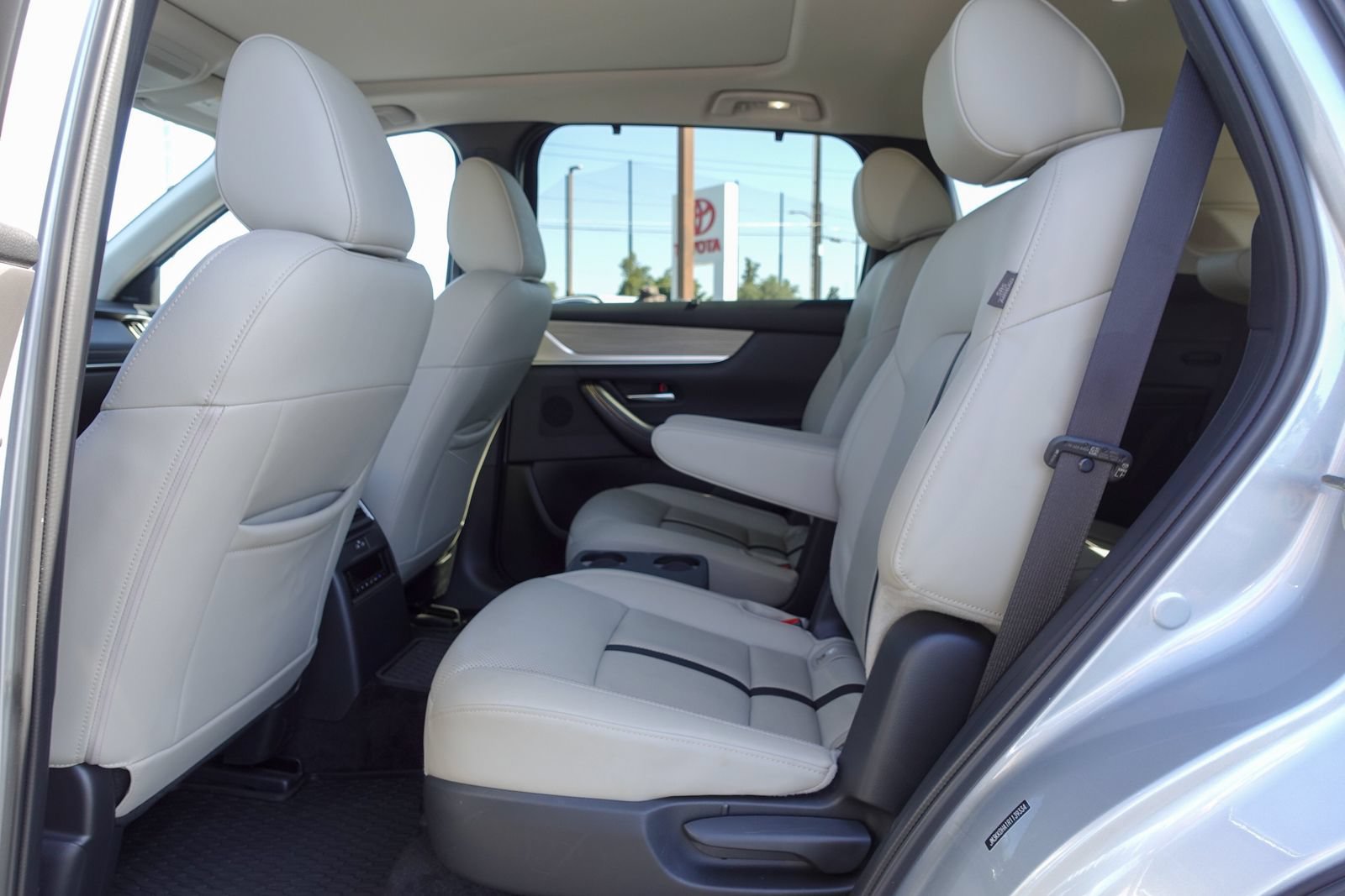 Certified 2024 MAZDA CX-90 Plug-In Hybrid w/ Premium Pkg AWD/4WD image 14