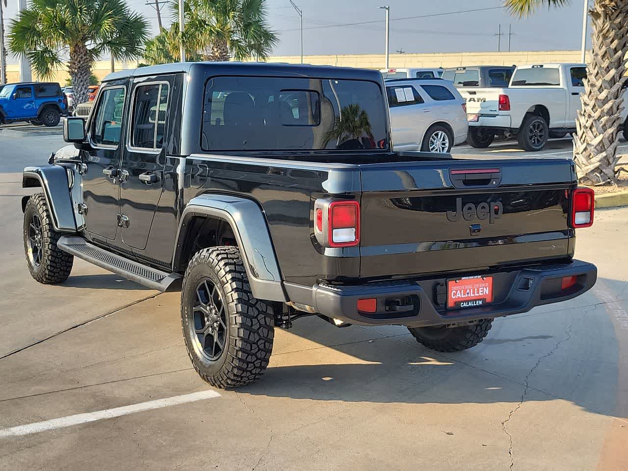 New 2026 Jeep Gladiator Sport AWD/4WD image 12