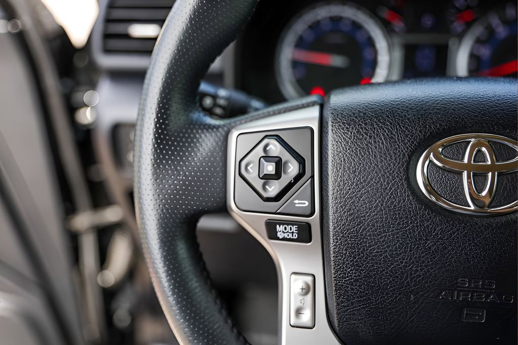 Used 2019 Toyota 4Runner SR5 AWD/4WD image 14