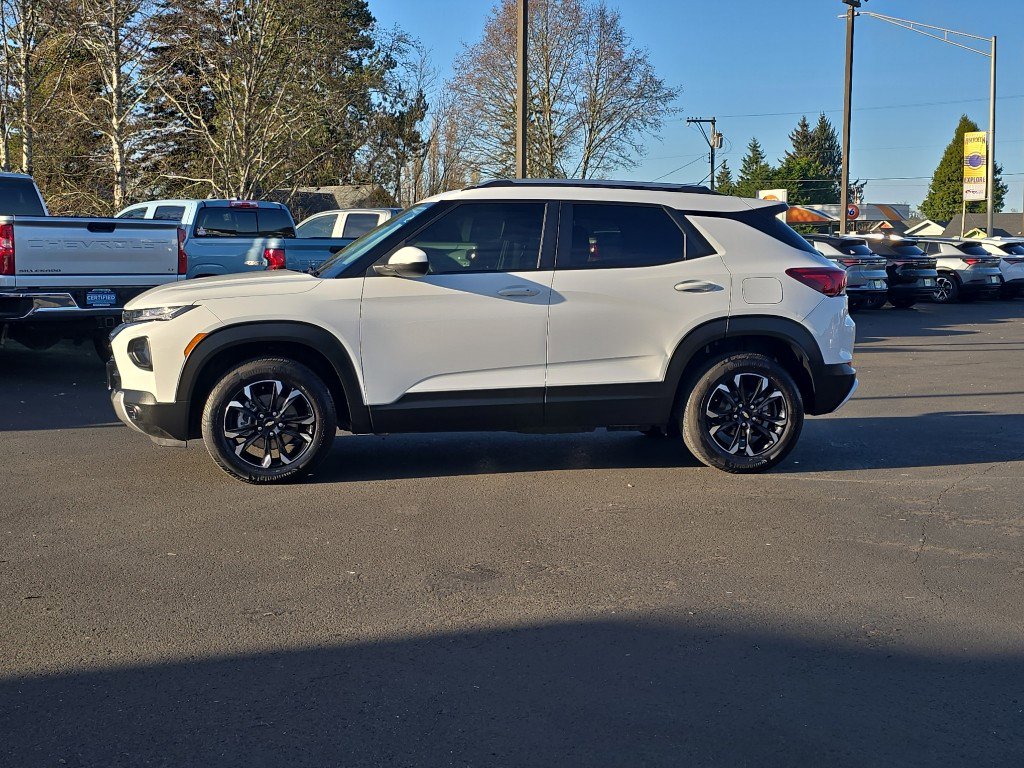 Certified 2022 Chevrolet TrailBlazer LT w/ Convenience Package image 6