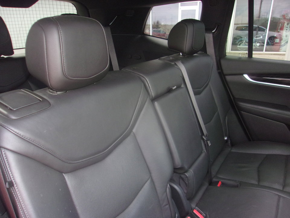 Used 2020 Cadillac XT6 Premium Luxury image 15