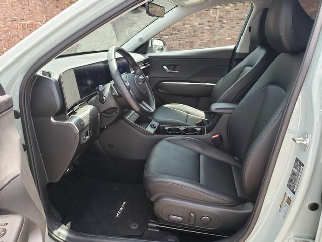 Used 2024 Hyundai Kona Limited AWD/4WD image 27