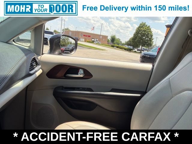 Used 2019 Chrysler Pacifica Limited FWD image 27