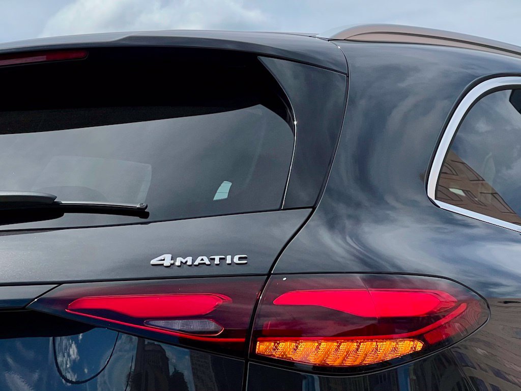 Certified 2026 Mercedes-Benz GLC 300 4MATIC image 9