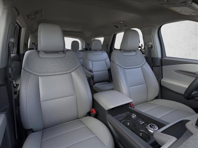 New 2026 Ford Explorer Active w/ Active Comfort Package AWD/4WD image 10