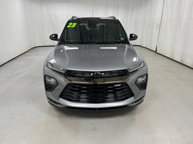 Used 2023 Chevrolet TrailBlazer RS w/ Sun and Liftgate Package FWD image 3