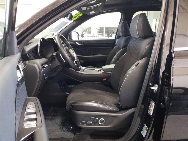 Certified 2025 Hyundai Palisade Calligraphy AWD/4WD image 12