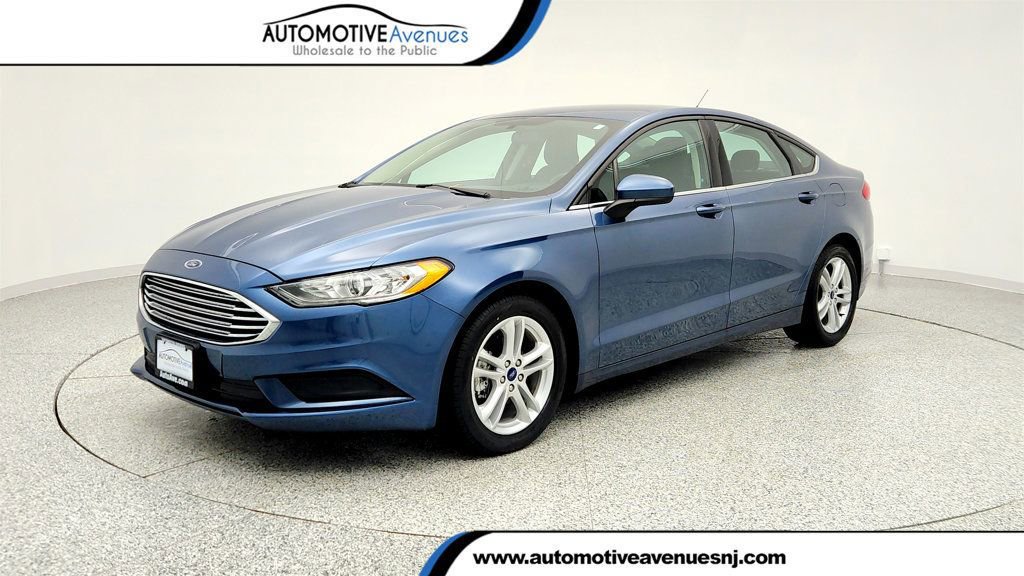 Used 2018 Ford Fusion SE image 1