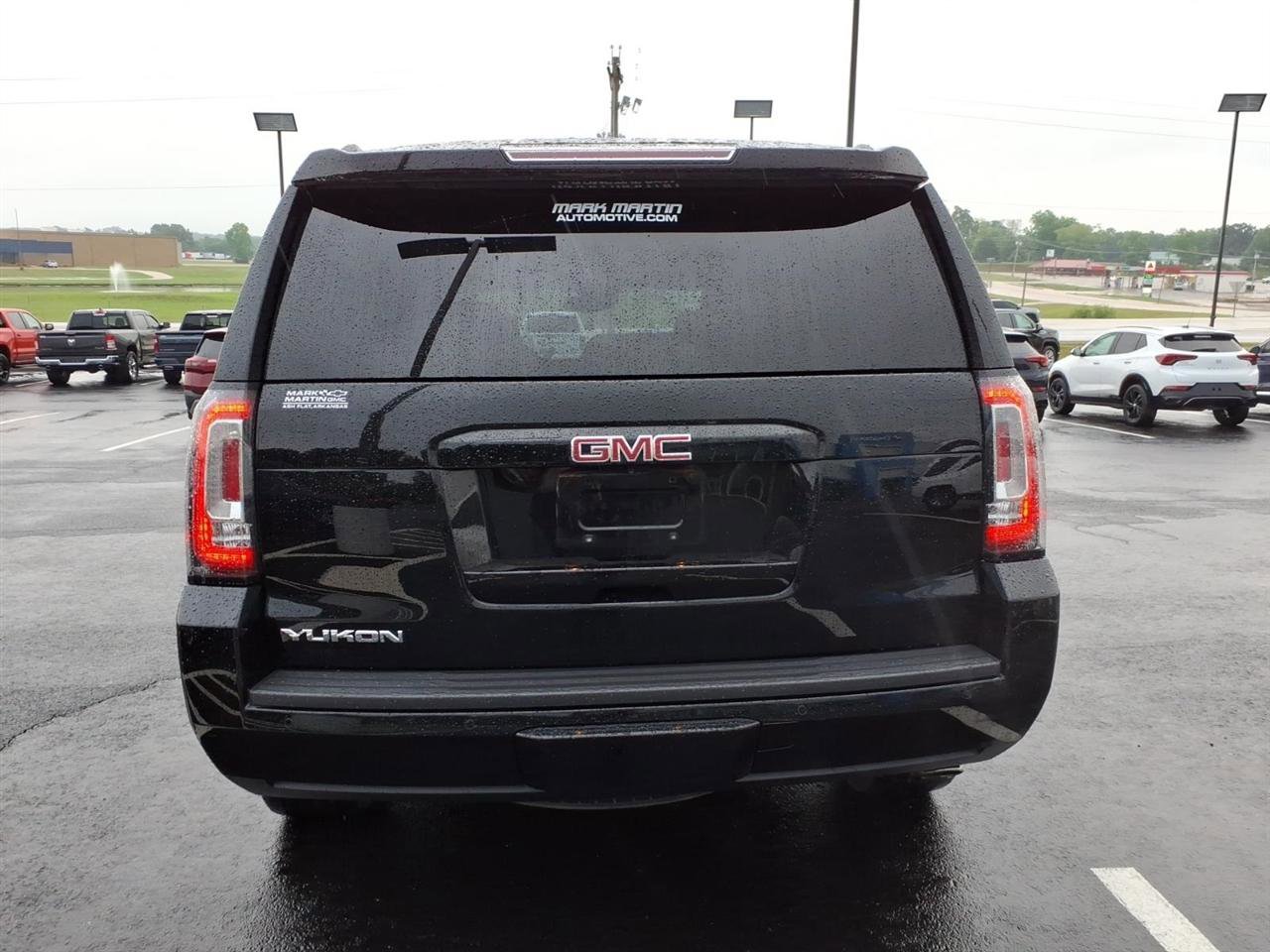 Used 2019 GMC Yukon SLT w/ Premium Edition AWD/4WD image 4