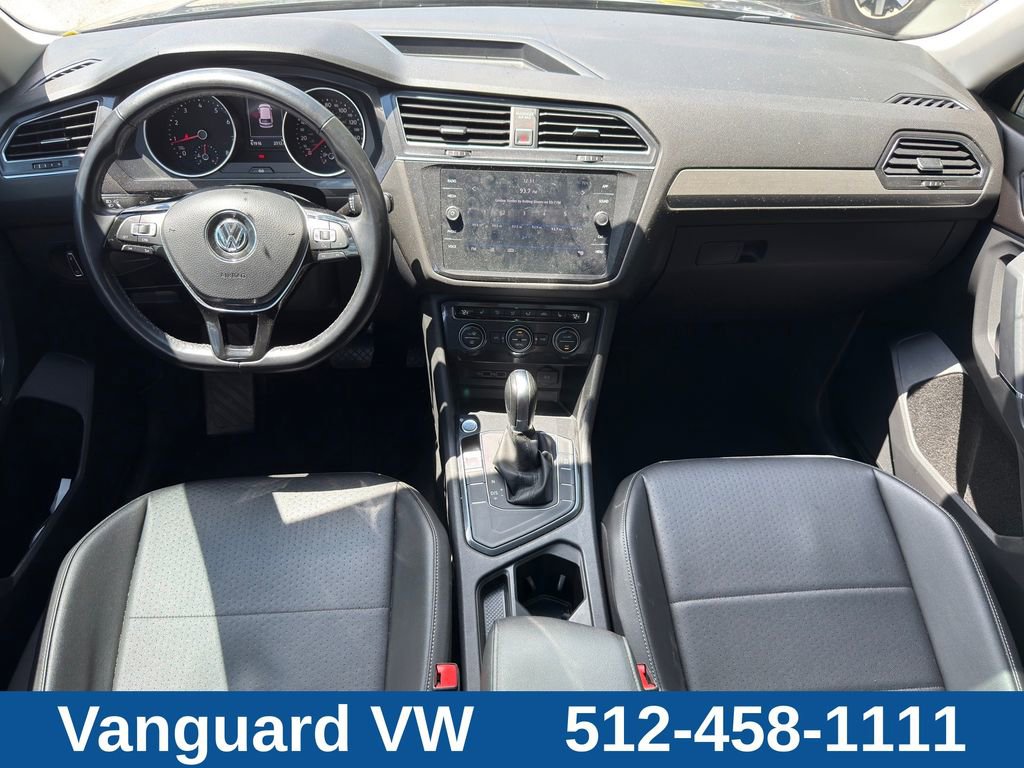 Used 2018 Volkswagen Tiguan SE w/ Panoramic Sunroof Package FWD image 19