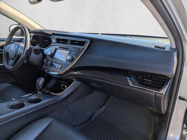 Used 2018 Toyota Avalon XLE Premium w/ All Weather Liner Package FWD image 19