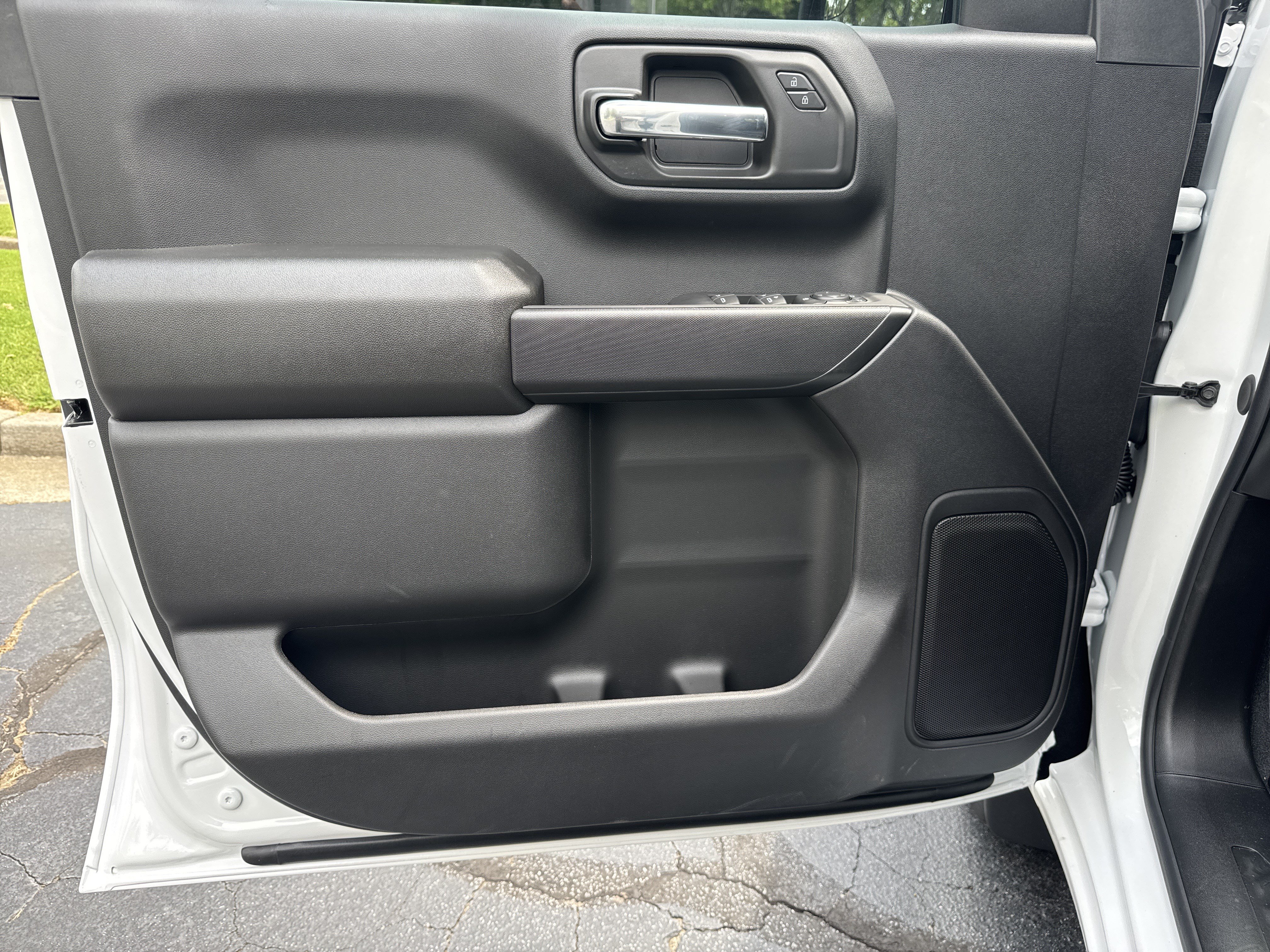New 2026 Chevrolet Silverado 1500 Custom AWD/4WD image 10