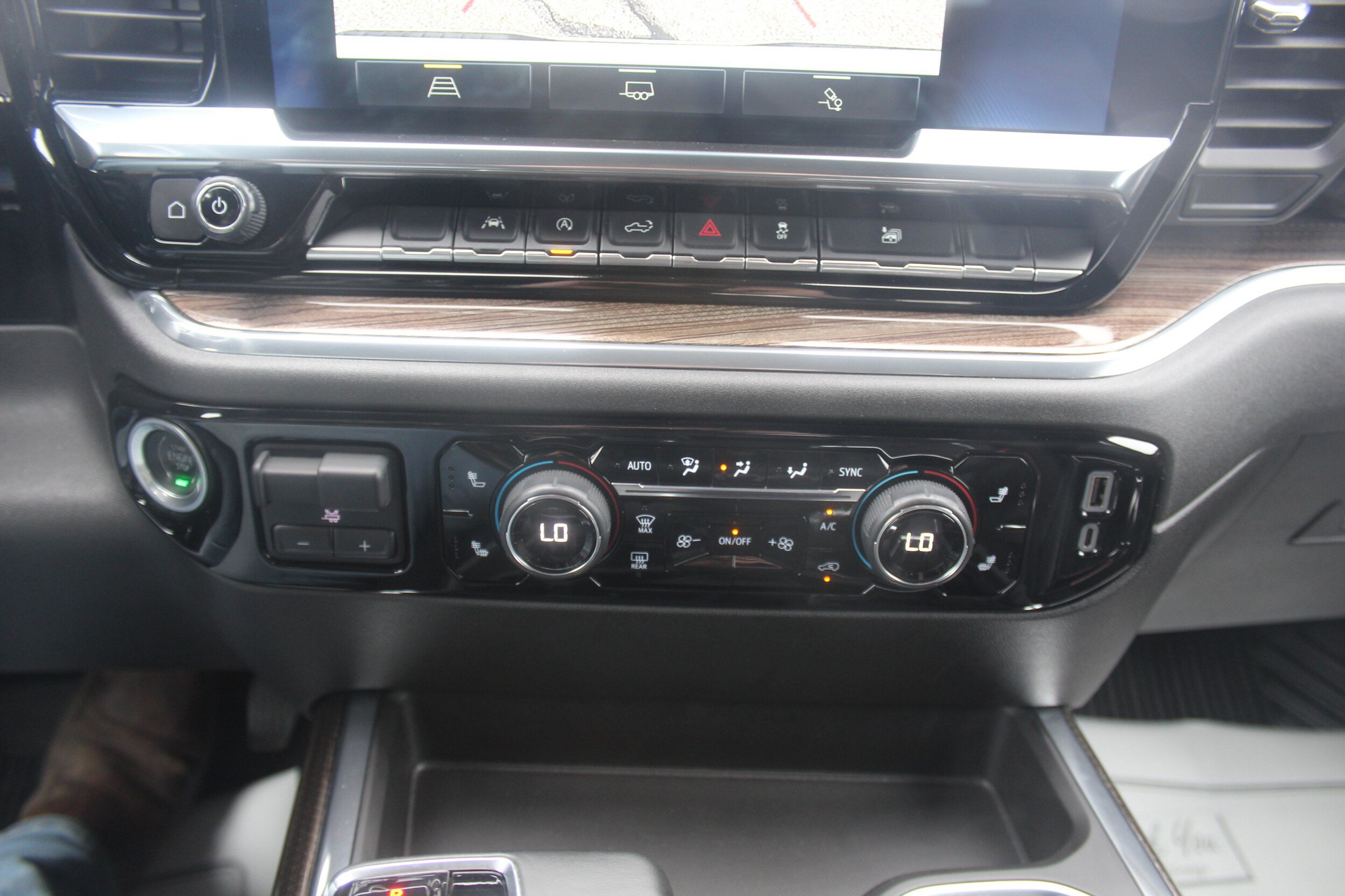 Used 2023 Chevrolet Silverado 1500 RST w/ Convenience Package II AWD/4WD image 14