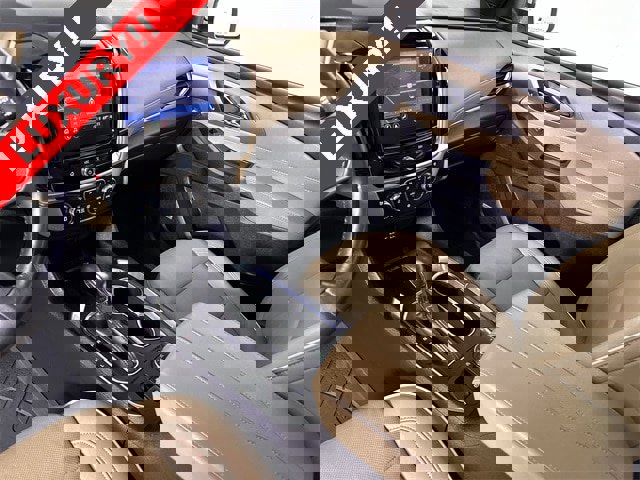 Used 2022 Chevrolet Traverse Premier image 36