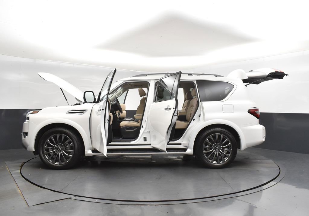 Used 2024 Nissan Armada Platinum w/ Captain's Chairs Package image 48