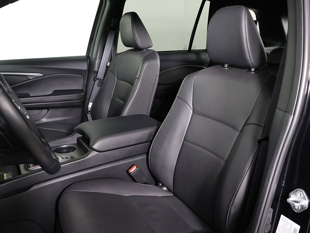 Used 2024 Honda Passport EX-L image 28