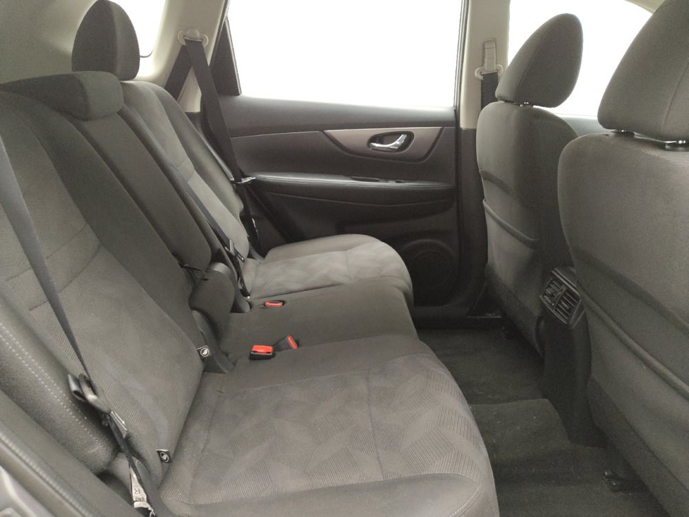 Used 2016 Nissan Rogue S AWD/4WD image 19