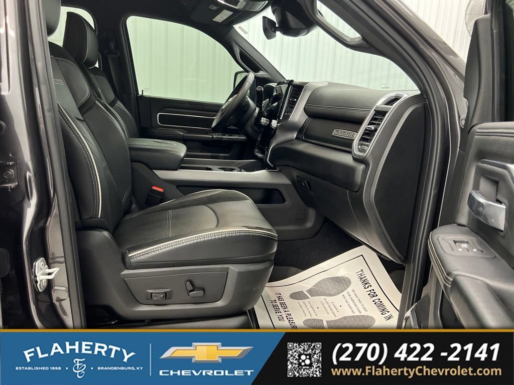 Used 2025 RAM 3500 Laramie w/ Max Tow Package AWD/4WD image 15