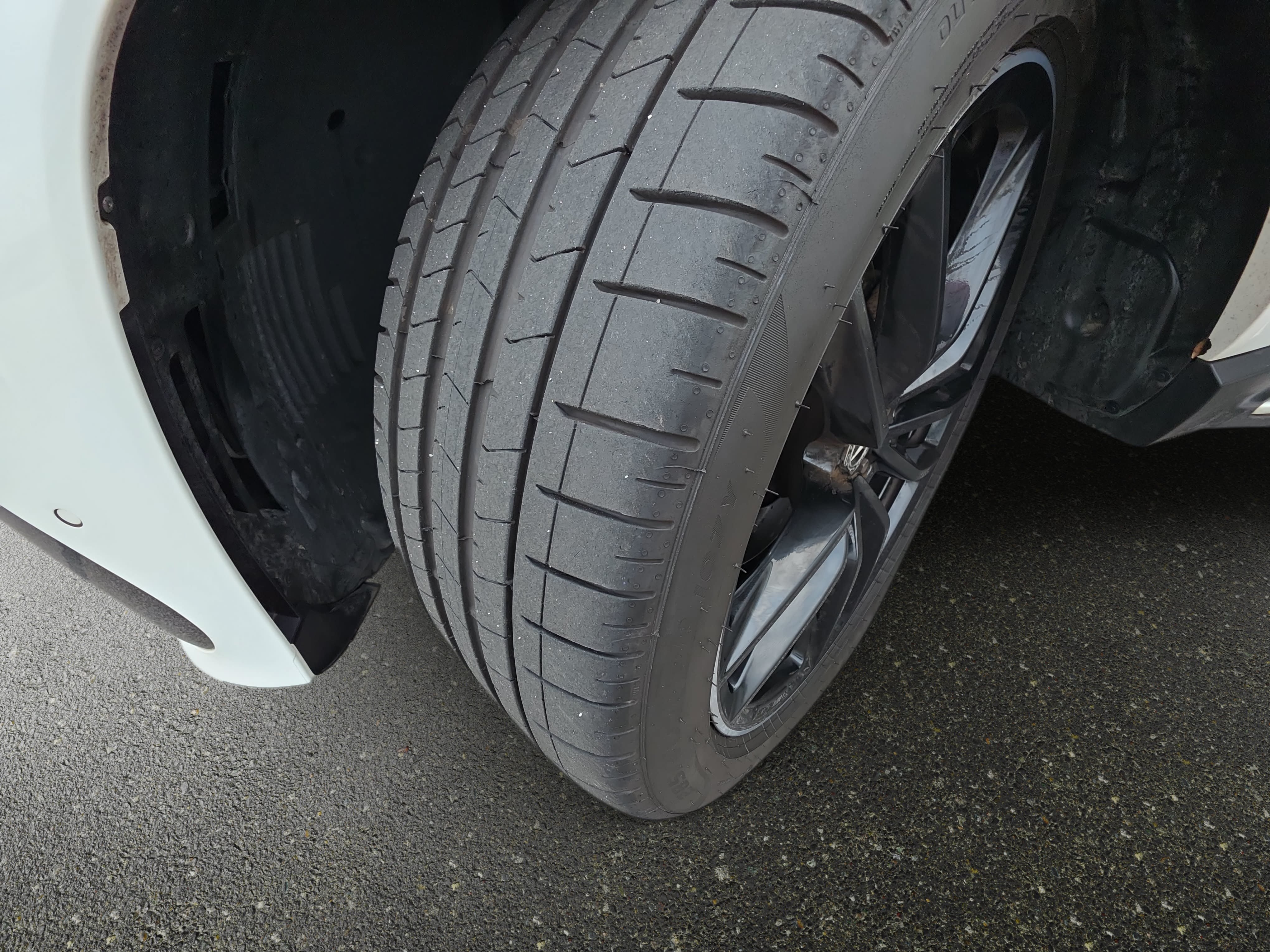 Used 2024 Mercedes-Benz GLS 450 4MATIC image 35