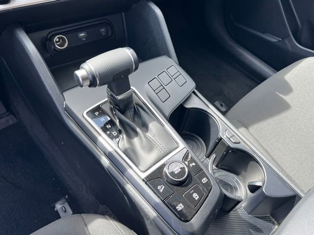 Certified 2025 Kia Sportage LX image 17
