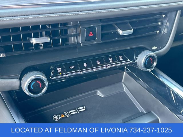 Certified 2025 Chevrolet Suburban Z71 w/ Comfort Package AWD/4WD image 18