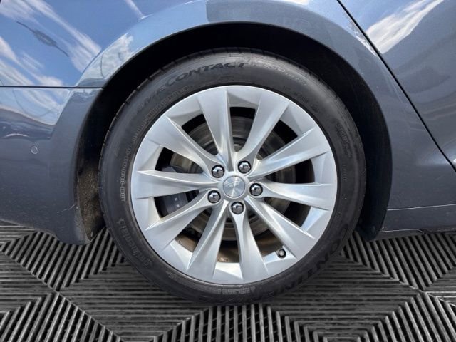 Used 2018 Tesla Model S 75D AWD/4WD image 32