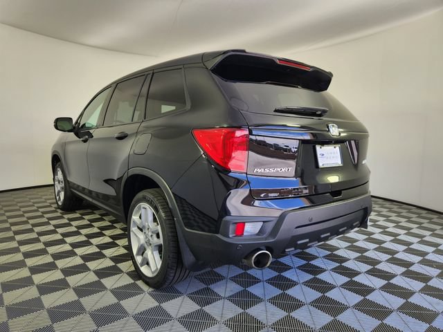 Used 2024 Honda Passport EX-L image 3
