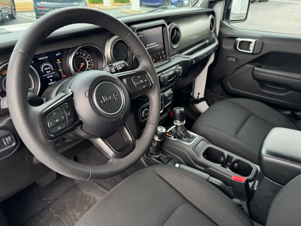 Used 2023 Jeep Wrangler Unlimited Sport w/ Sun And Sound Package AWD/4WD image 15
