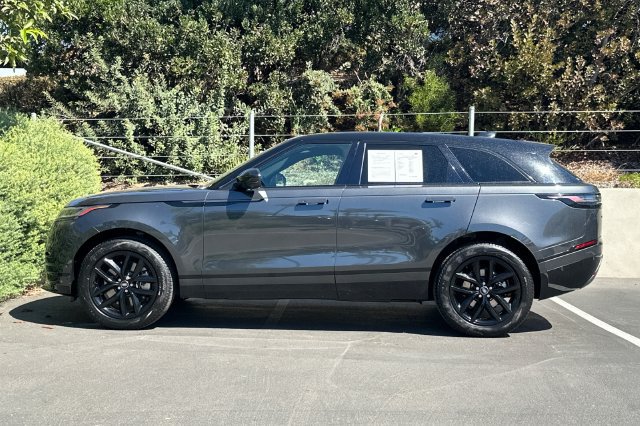 Used 2026 Land Rover Range Rover Velar Dynamic SE AWD/4WD image 2